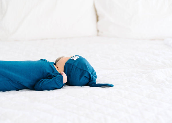 Newborn Knotted Gown - River