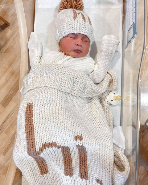 Hi. Baby Blanket Pecan