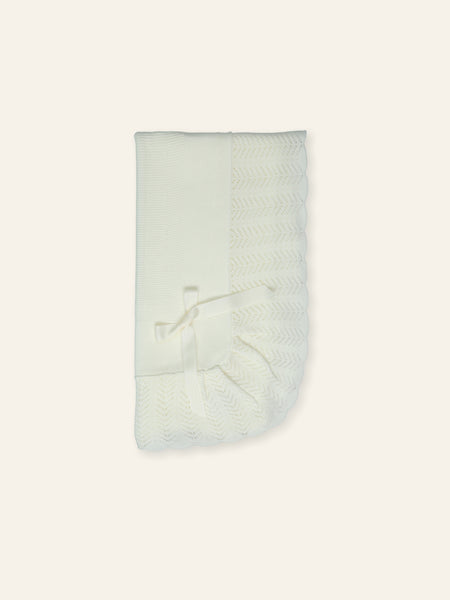 MacIlusion Ruffle Bow Blanket